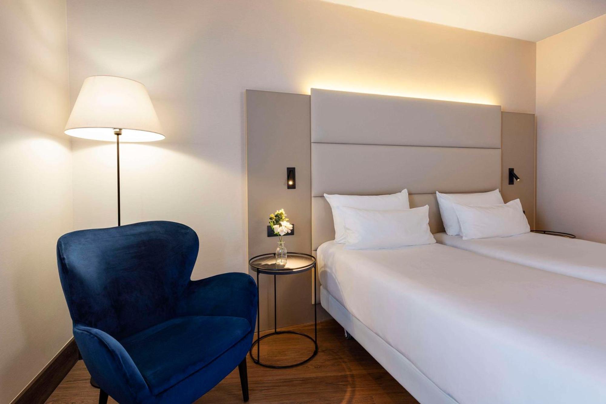 Nh Geneva Airport Hotel Meyrin Exterior photo
