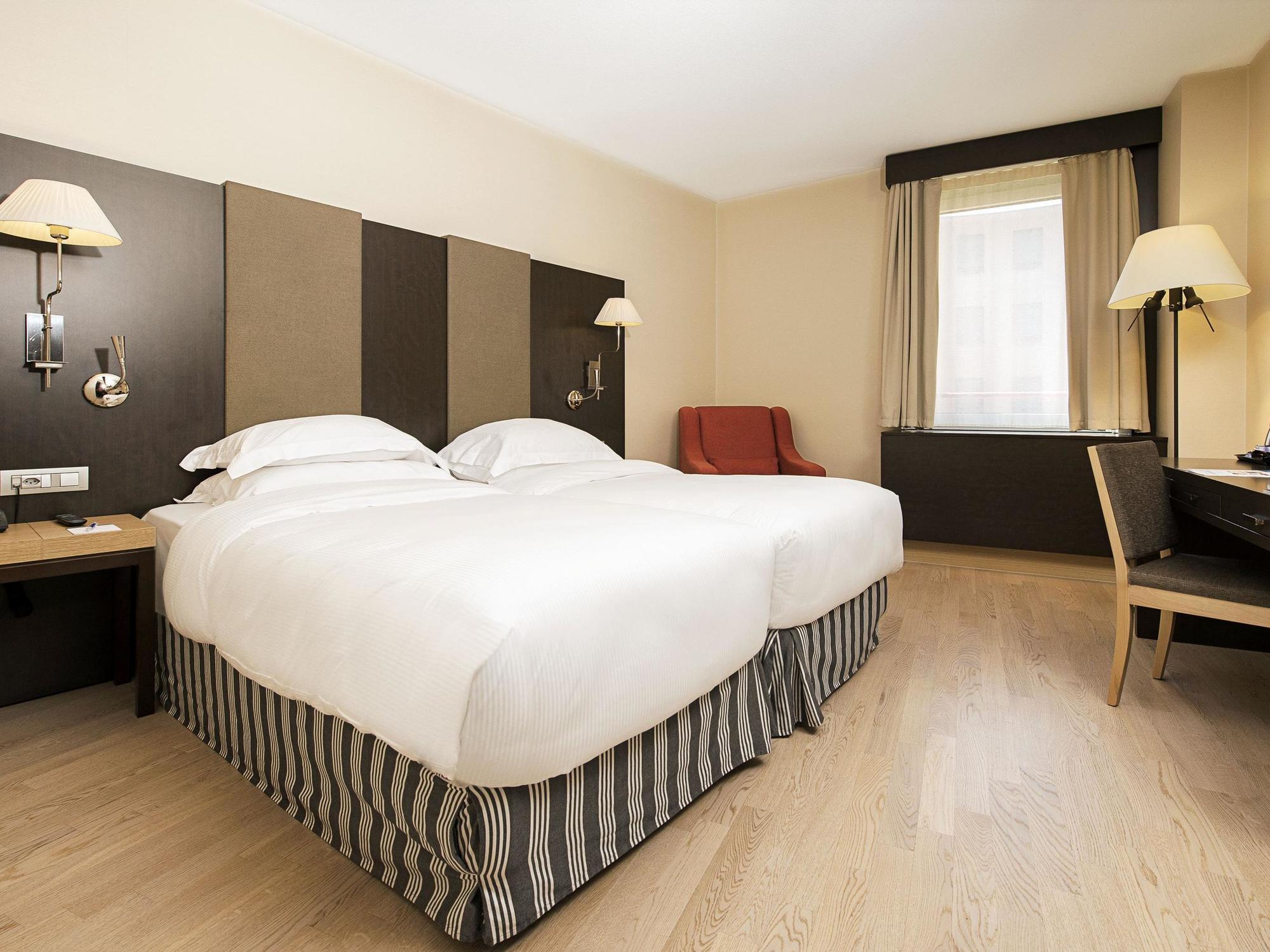 Nh Geneva Airport Hotel Meyrin Exterior photo